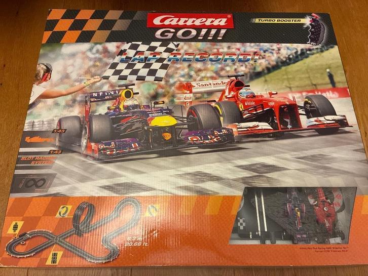 Carrera go lap record 6,3 m Redbull en Ferrari auto, Kinderen en Baby's, Speelgoed | Racebanen, Zo goed als nieuw, Racebaan, Elektrisch