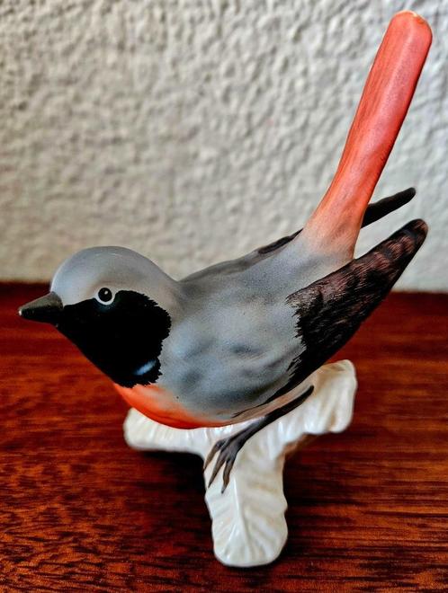 Goebel Vogel Redstart 38016-10 - porselein, Verzamelen, Beelden en Beeldjes, Zo goed als nieuw, Overige typen, Ophalen of Verzenden