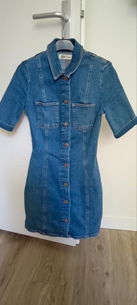 Getailleerde stretch Zara spijkerjurkje maat XS, Kleding | Dames, Jurken, Zo goed als nieuw, Maat 34 (XS) of kleiner, Blauw, Boven de knie