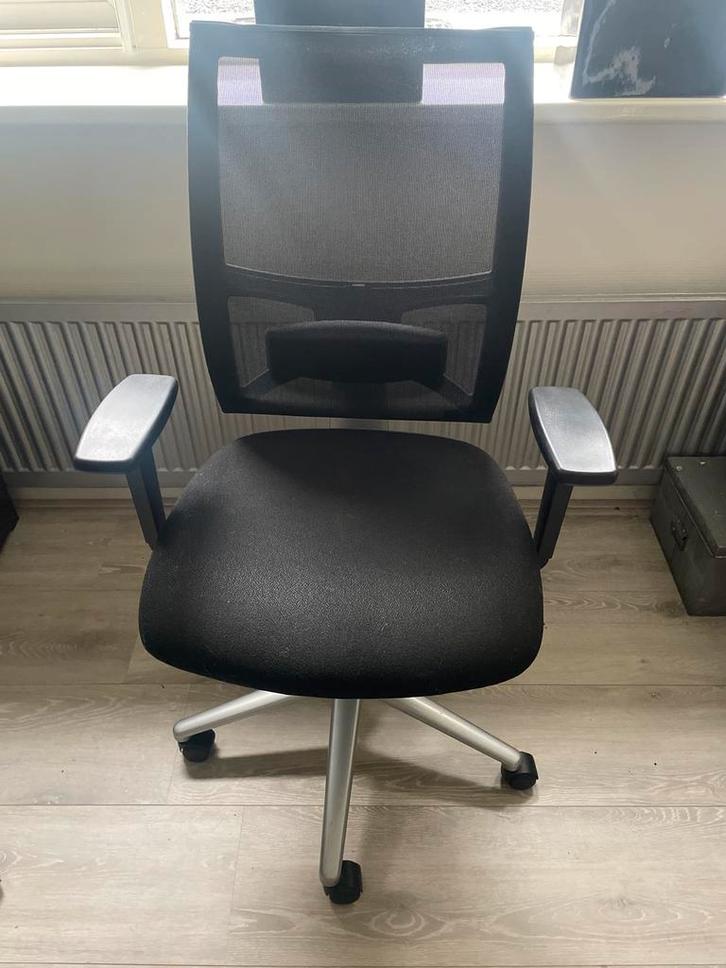 Mooie zwarte Bureaustoel, Huis en Inrichting, Bureaustoelen, Gebruikt, Bureaustoel, Zwart, Ergonomisch, Ophalen