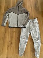 Nike tech, Nike, Grijs, Gedragen, Algemeen