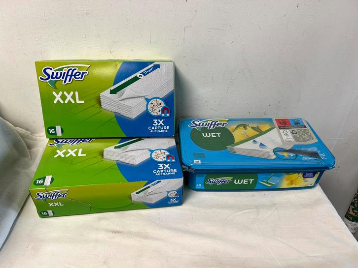 Te Koop : 2 Doosjes Swiffer XXL & Swiffer Wet Artikelen, Huis en Inrichting, Schoonmaakartikelen, Overige typen, Ophalen of Verzenden