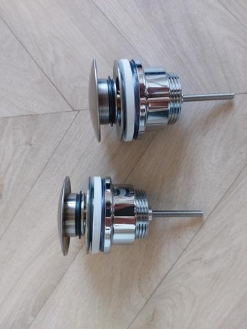 2x afvoerplug pop up geborsteld rvs beschikbaar voor biedingen