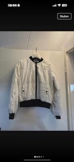 Nikkie jasje, Kleding | Dames, Truien en Vesten, Wit, Ophalen of Verzenden, Zo goed als nieuw, Nikkie