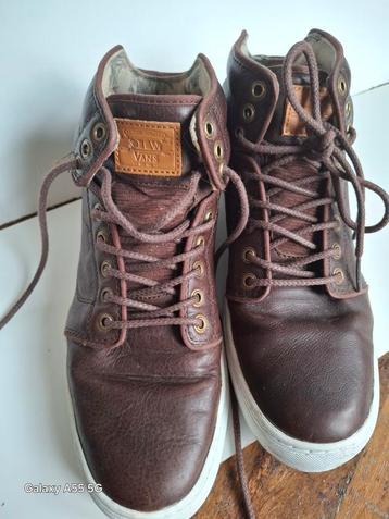 Leren Vans MT - Maat 43 - Zo goed als nieuw! beschikbaar voor biedingen