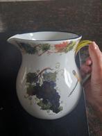 Wijnkan / Sangriakan met Druivenmotief, Antiek en Kunst, Antiek | Keramiek en Aardewerk, Ophalen of Verzenden