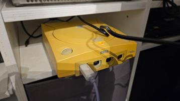 Dreamcast met controller beschikbaar voor biedingen