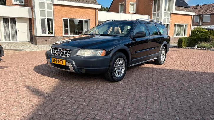 Volvo XC70 2.4 D5 AWD Geartronic 2005 Zwart, Auto's, Volvo, Particulier, XC70, ABS, Airconditioning, Alarm, Boordcomputer, Centrale vergrendeling