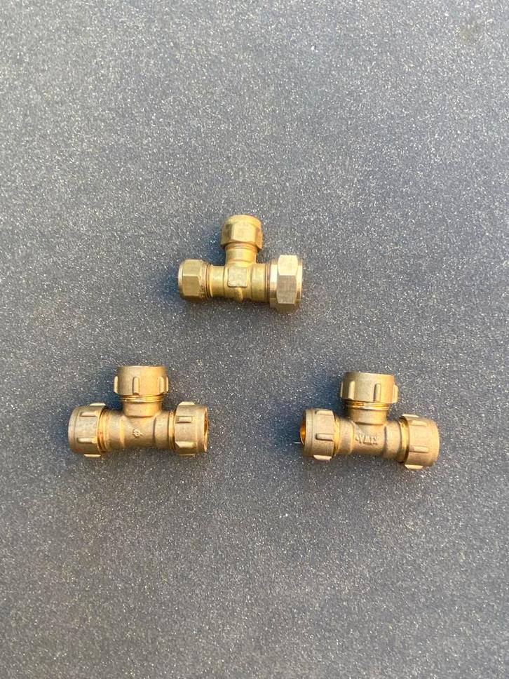 3 x T-stukken Knelkoppelingen 15mm, Doe-het-zelf en Verbouw, Sanitair, Nieuw, Overige typen, Ophalen of Verzenden