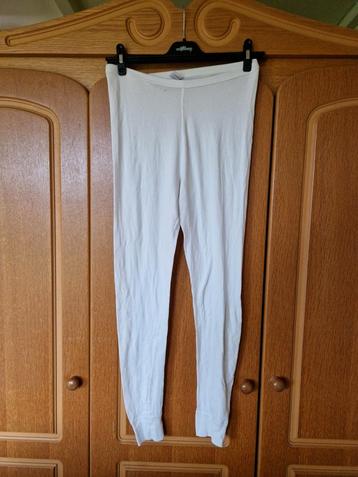 Hema Thermo Legging Maat M Crème beschikbaar voor biedingen