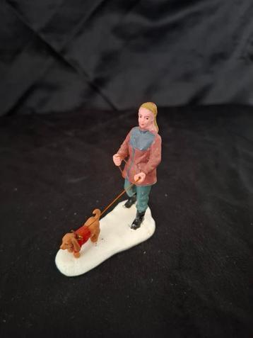 Lemax Strolling With Pooch beschikbaar voor biedingen