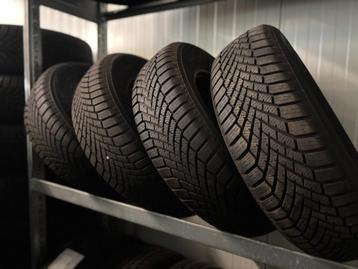 4x 215/55R17 Yokohama Bluearth 4s (allseason) beschikbaar voor biedingen