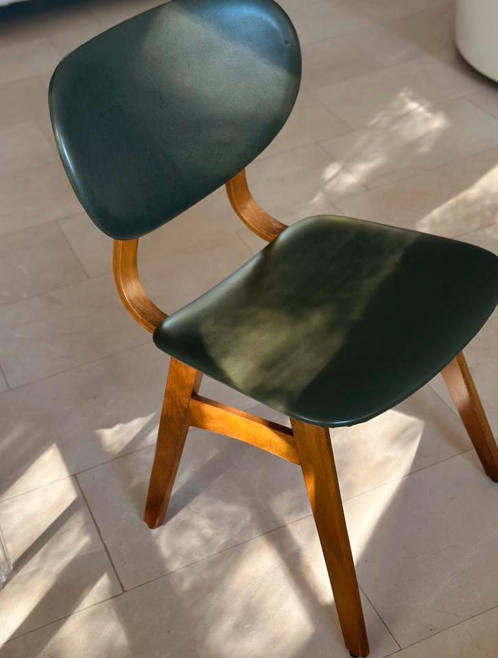 Vintage stoel Skai groen Midcentury modern, Huis en Inrichting, Stoelen, Gebruikt, Eén, Hout, Kunststof, Overige kleuren, Ophalen