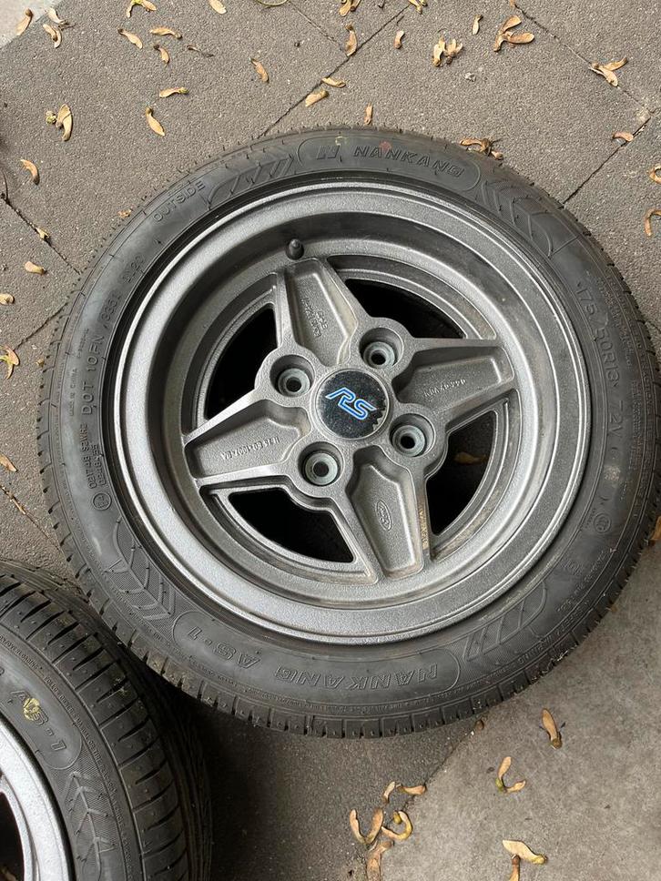 Ford RS Velgen 13 inch incl Banden escort mk1 escort mk2, Auto-onderdelen, Banden en Velgen, Banden en Velgen, Zomerbanden, 13 inch