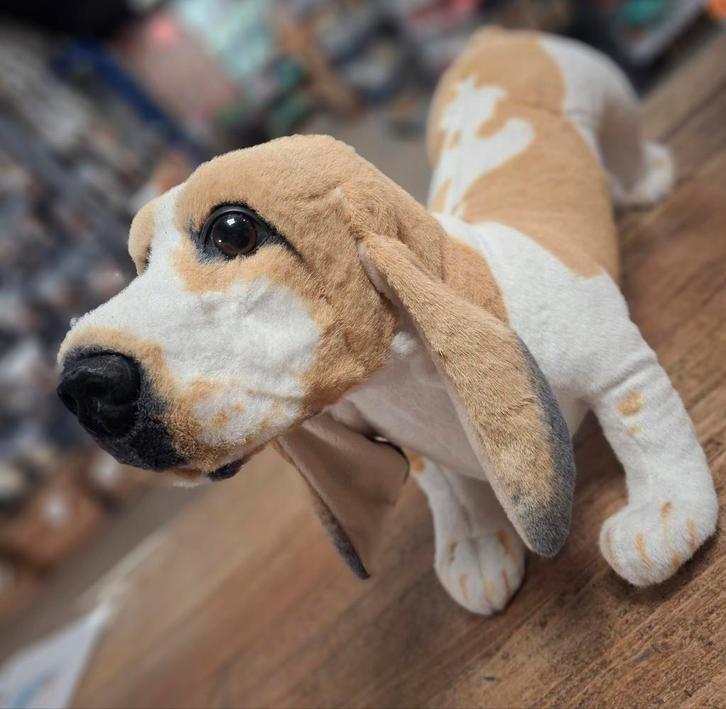 Basset Hound Pluche, Kinderen en Baby's, Speelgoed | Knuffels en Pluche, Zo goed als nieuw, Hond, Ophalen