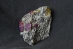 Robijn op matrix - India, Verzamelen, Mineralen en Fossielen, Ophalen of Verzenden, Mineraal