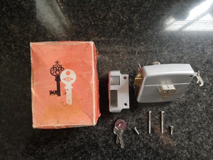 Nieuw CISA Voordeurslot Compleet, Doe-het-zelf en Verbouw, Hang- en Sluitwerk, Nieuw, Slot, Overige materialen, Ophalen of Verzenden