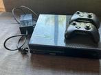 Xbox one with two controllers, Xbox One, Met 2 controllers, Ophalen of Verzenden, 500 GB