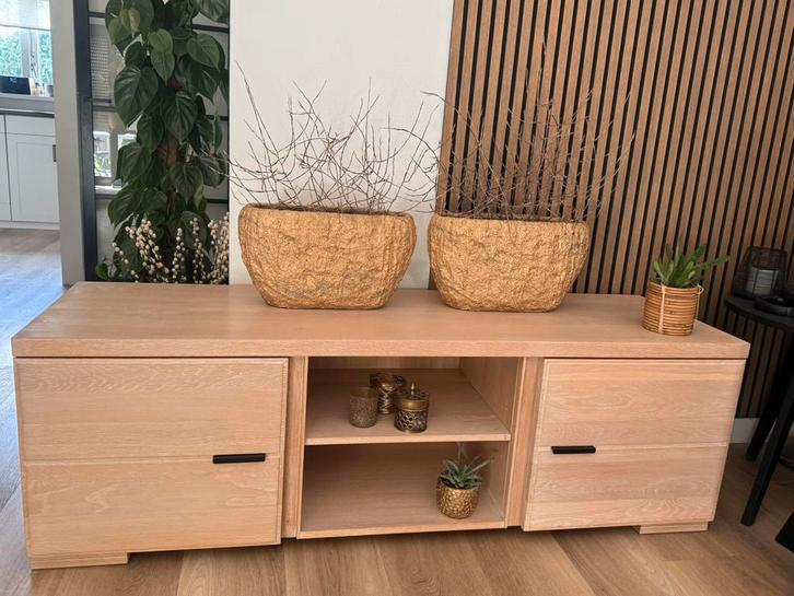 ZGAN televisiekast tv meubel met eiken fronten, Huis en Inrichting, Kasten | Televisiemeubels, Zo goed als nieuw, Minder dan 100 cm