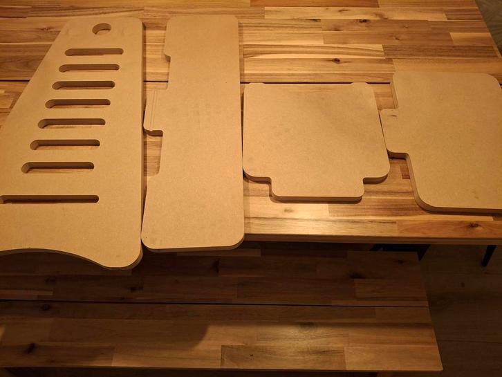 bureau - Standing desk, Computers en Software, Laptopstandaarden, Ophalen