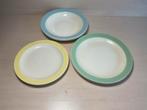Vintage Royal Sphinx Maastricht set van twee in drie kleuren, Antiek en Kunst, Antiek | Servies los, Ophalen of Verzenden