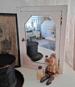 Brocante/vintage hoekkastje, Antiek en Kunst, Curiosa en Brocante, Ophalen of Verzenden