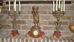 Antiek klokkenset met twee kandelaars brons., Ophalen, Koper of Brons
