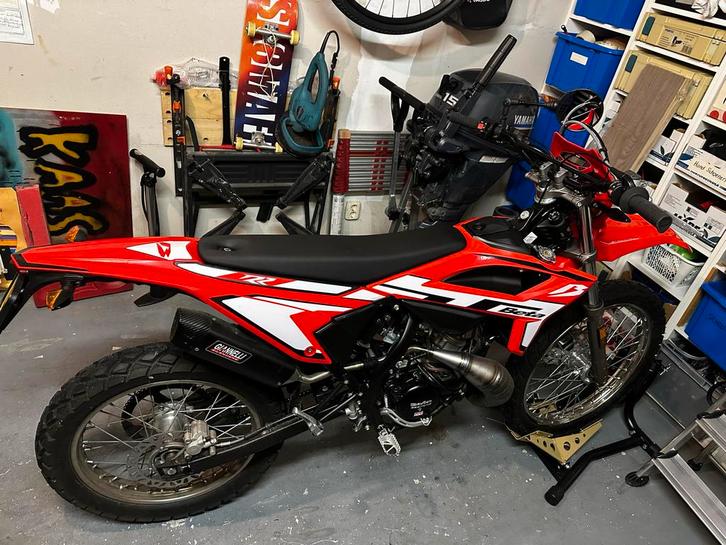 beta rr enduro 50 2024, Fietsen en Brommers, Brommers | Crossbrommers, Zo goed als nieuw, Overige merken, Ophalen