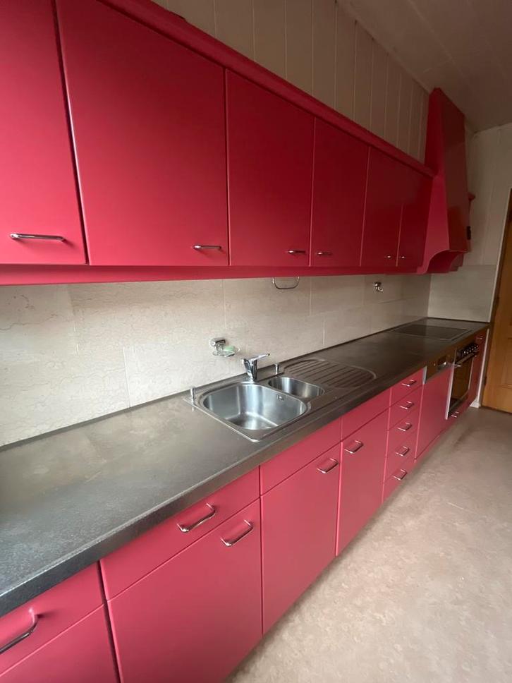 Handgemaakte keuken incl. rond tafelblad (zelf demonteren), Huis en Inrichting, Keuken | Complete keukens, Gebruikt, Enkelwandige keuken