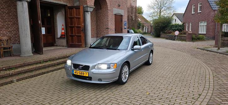 Volvo S60 2.4 180PK AUT 2008 Silver., Auto's, Volvo, Particulier, S60, ABS, Airbags, Airconditioning, Android Auto, Apple Carplay