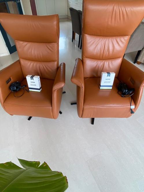 Velderhof stoelen (dames en heren model), Huis en Inrichting, Fauteuils, Zo goed als nieuw, Leer, Ophalen