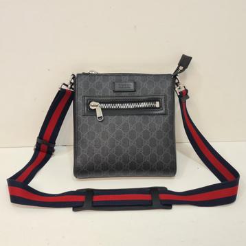 Gucci GG Supreme Messenger Bag in Zeer Nette Staat met Bon beschikbaar voor biedingen
