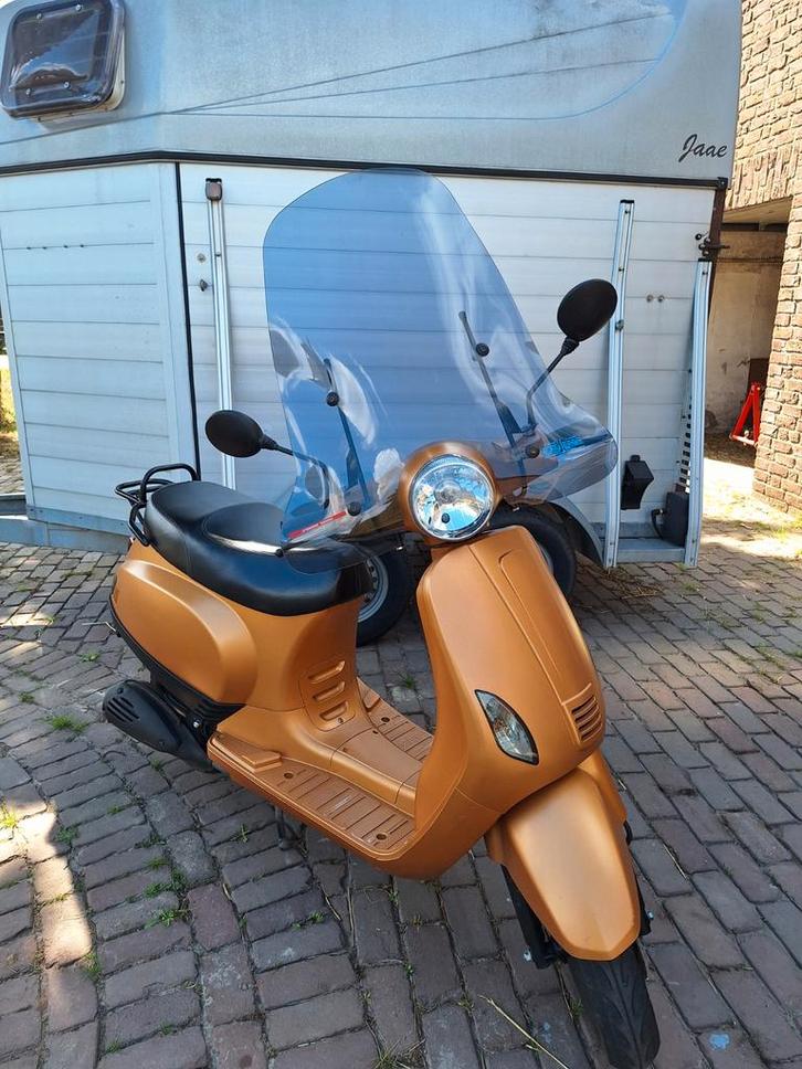 Turbho Y7 scooter van 2019, 45 km, Fietsen en Brommers, Scooters | Overige merken, Benzine, Ophalen