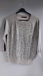 Karen Millen - sportieve trui met siersteentje., Maat 38/40 (M), Karen Millen, Ophalen of Verzenden, Grijs