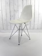 DSR stoel met verchroomd Eiffeltoren-onderstel, Huis en Inrichting, Ophalen, Gebruikt, Twee, Zwart