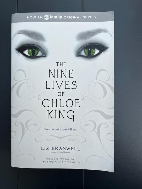 Liz Braswell - The Nine Lives of Chloe King, Boeken, Fantasy, Zo goed als nieuw, Ophalen of Verzenden