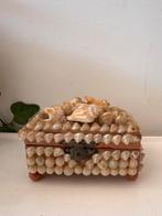 Vintage schelpendoosje, Antiek en Kunst, Curiosa en Brocante, Ophalen of Verzenden