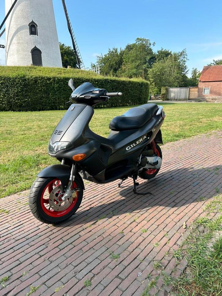 Gilera runner 50cc dubbel disc, Fietsen en Brommers, Brommeronderdelen | Algemeen, Zo goed als nieuw, Overige typen, Ophalen