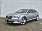 Skoda Superb Combi 2.0 TDI 150pk EX-BPM/BTW |Panodak|ACC|Xen, Auto's, Skoda, Stof, Gebruikt, Origineel Nederlands, 1405 kg