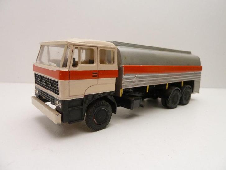 DAF 2800 tankauto  ' lion car, Hobby en Vrije tijd, Modelauto's | 1:50, Gebruikt, Bus of Vrachtwagen, Lion Toys, Ophalen of Verzenden