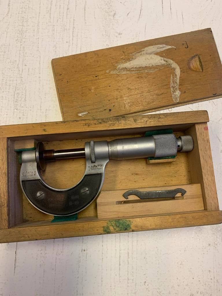 Micrometer in houten doos, Antiek en Kunst, Antiek | Gereedschap en Instrumenten, Ophalen of Verzenden