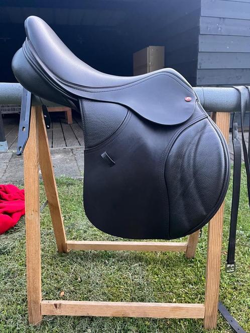 Thorowgood T8 jump springzadel, Dieren en Toebehoren, Paarden en Pony's | Zadels, Zo goed als nieuw, Springen, Ophalen of Verzenden