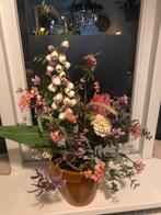 Vaas met bloemen (kunst), Huis en Inrichting, Woonaccessoires | Vazen, Steen, Overige kleuren, 50 tot 75 cm, Ophalen of Verzenden