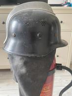 Brandweerhelm 1940-1945?, Verzamelen, Nederland, Overige soorten, Ophalen of Verzenden, Helm of Baret