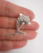 Zilveren broche / hanger dolfijn met steentjes nr.721