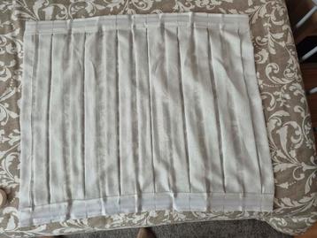 Zo goed als nieuwe platte plooi vitrage  kleur wit beschikbaar voor biedingen