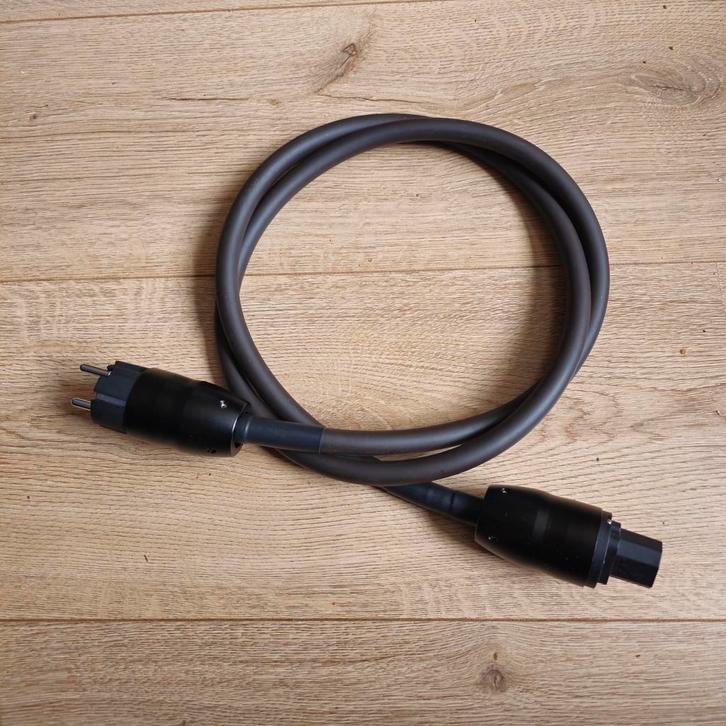 Furutech powercord FP314Ag, Audio, Tv en Foto, Audiokabels en Televisiekabels, Gebruikt, Overige kabels, Minder dan 2 meter, Ophalen of Verzenden