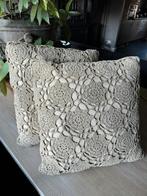 2 nieuwe kussens gehaakt, Ophalen of Verzenden, Nieuw, Bruin, Vierkant