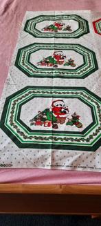 Groenachtige kerststof placemats nieuw. 42 br/diep 30cm, 120 cm of meer, Nieuw, Ophalen of Verzenden, Katoen