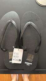 Te koop nieuwe zwarte teenslippers, Ophalen of Verzenden, Zo goed als nieuw, Zwart